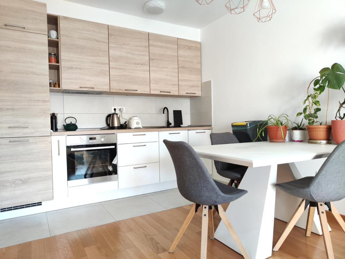 Lucy Apartment Сплит Екстериор снимка